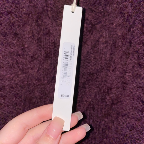 Thick fuzzy sweater - Picture 5 of 5